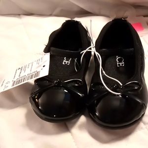The Children's place sz 4 toddler shiny black shoes NWT